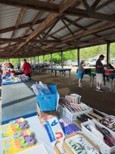 Flea Market, selling