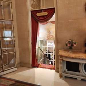 bathroom in Ritz Carlton London